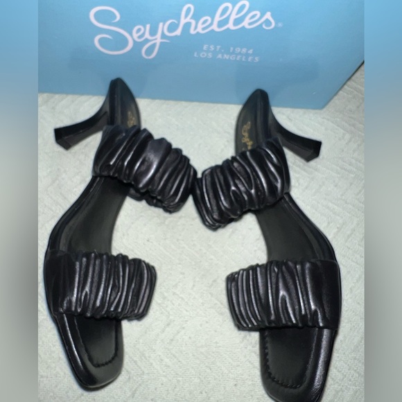 NWT SEYCHELLES “ Leeward “ Leather Square Toe Kitten Heel Mules Heels - Picture 10 of 13